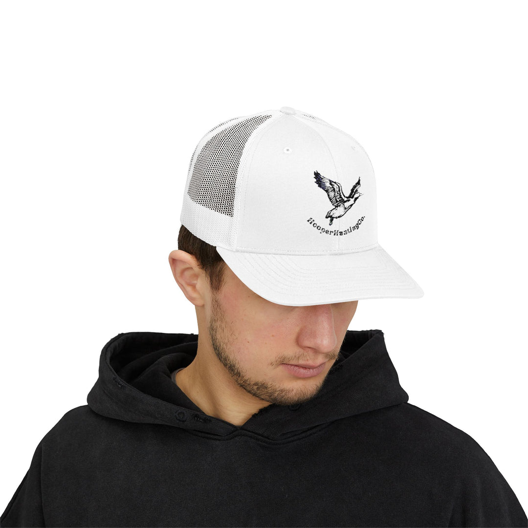 Vintage Style Snapback Trucker Cap with Bird Design - Perfect for Outdoor Adventures